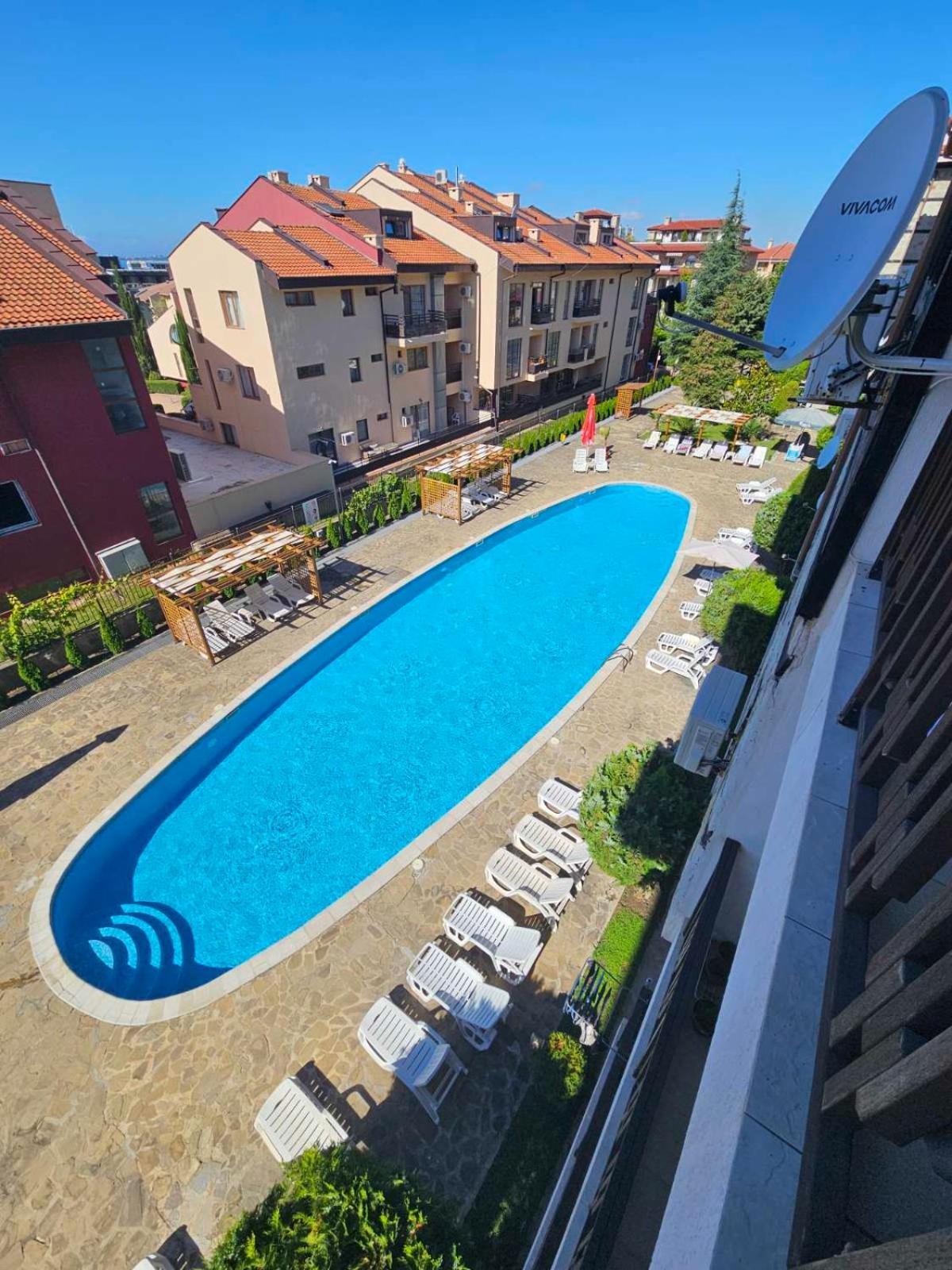 Апатаменти За Гости Sunshine И Glory Apartment Sveti Vlas Exterior photo