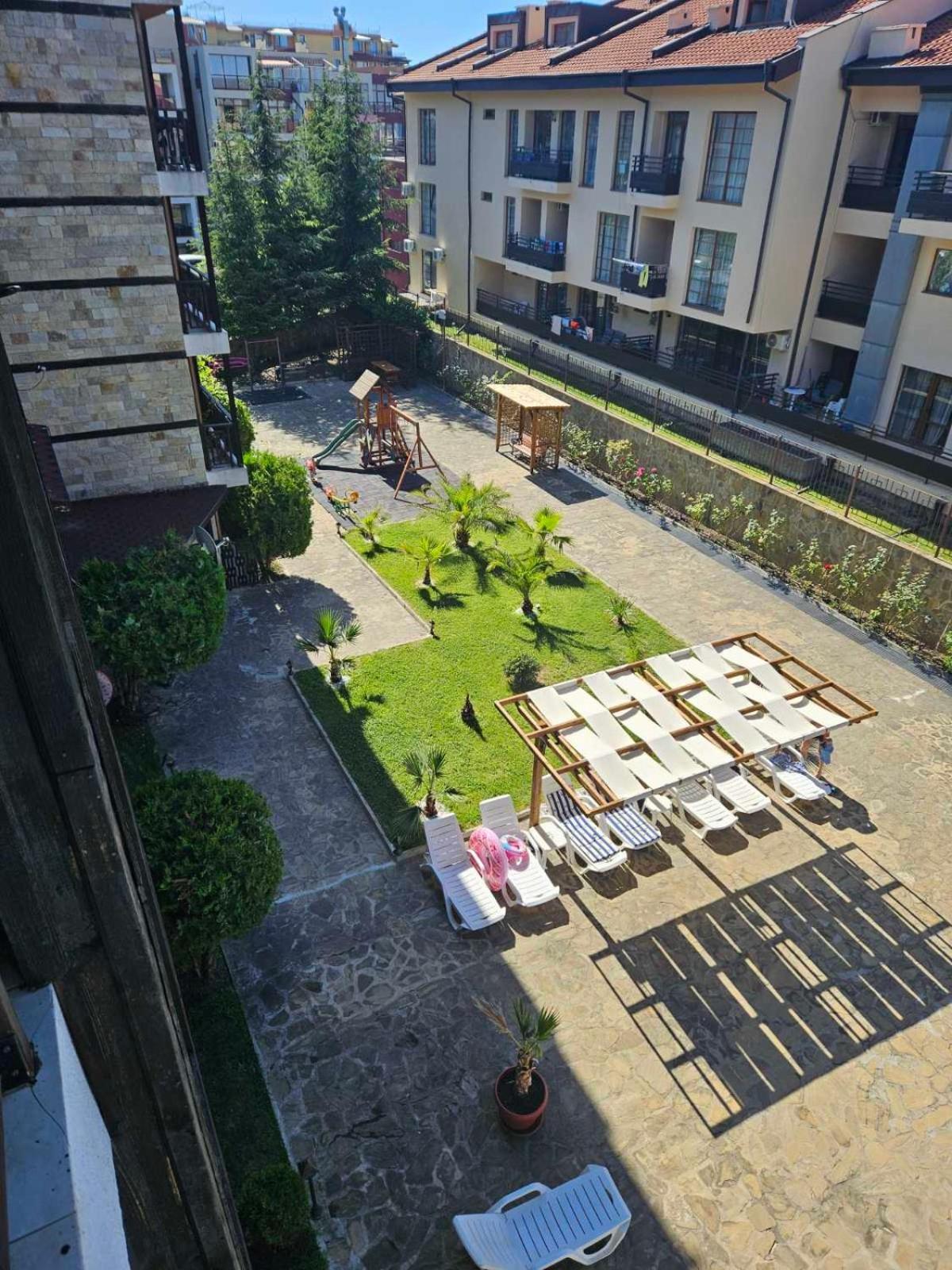 Апатаменти За Гости Sunshine И Glory Apartment Sveti Vlas Exterior photo